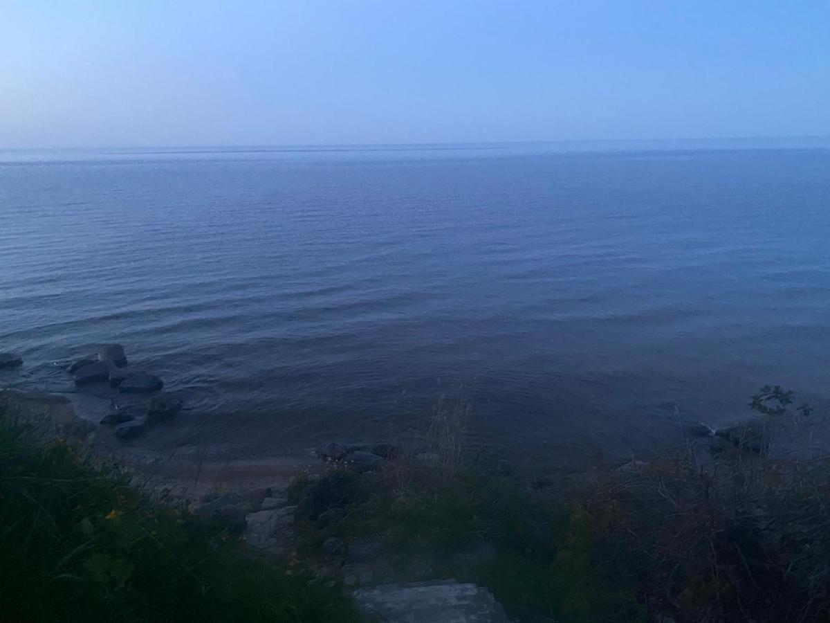 Anna Bed & Breakfast Калласте Экстерьер фото
